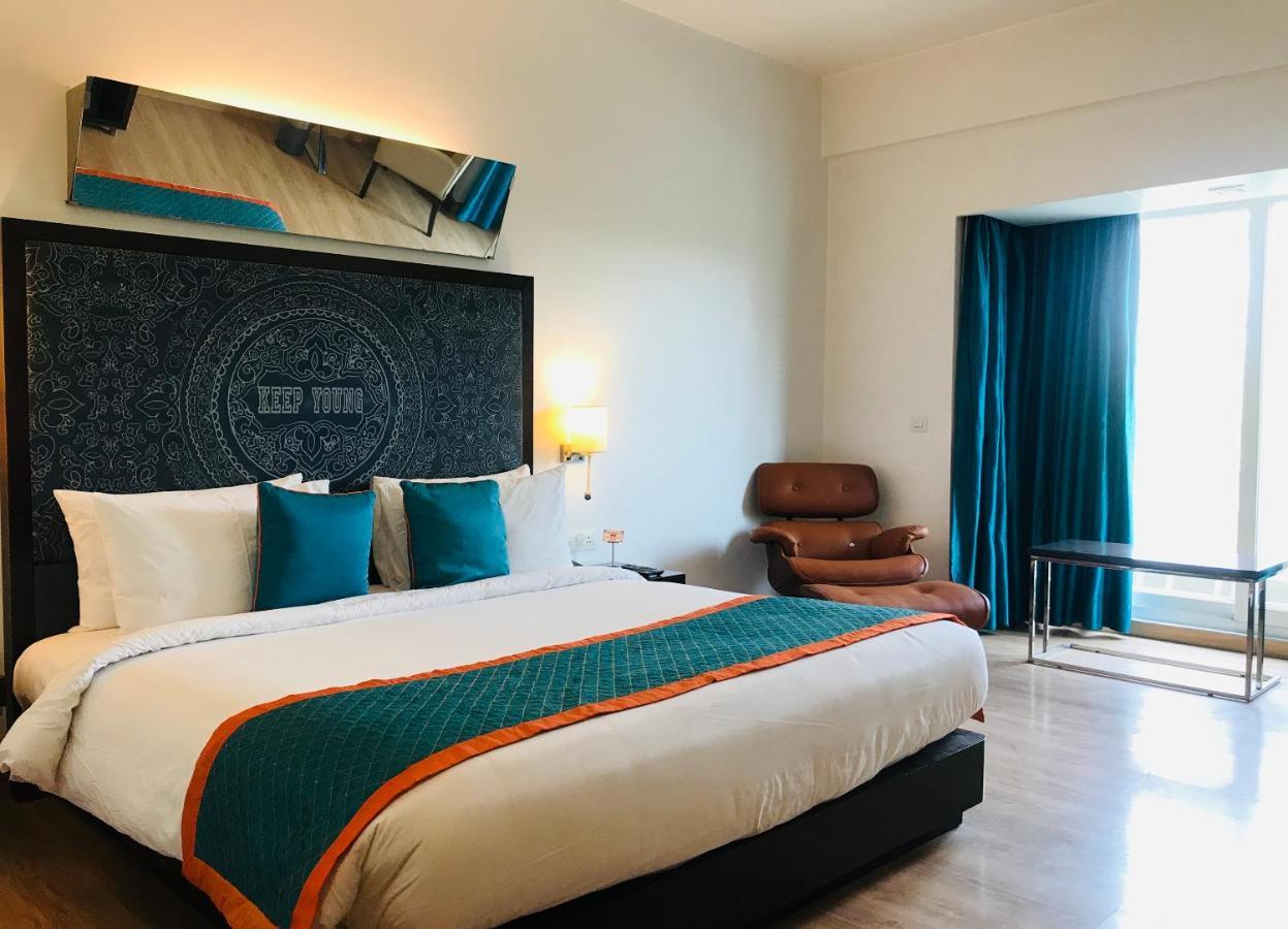 Golden Tulip City Centre Gurgaon Extérieur photo