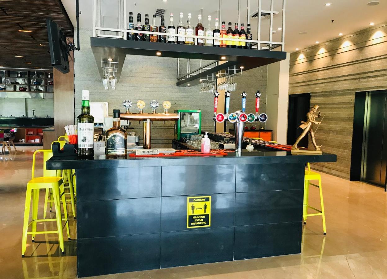 Golden Tulip City Centre Gurgaon Extérieur photo