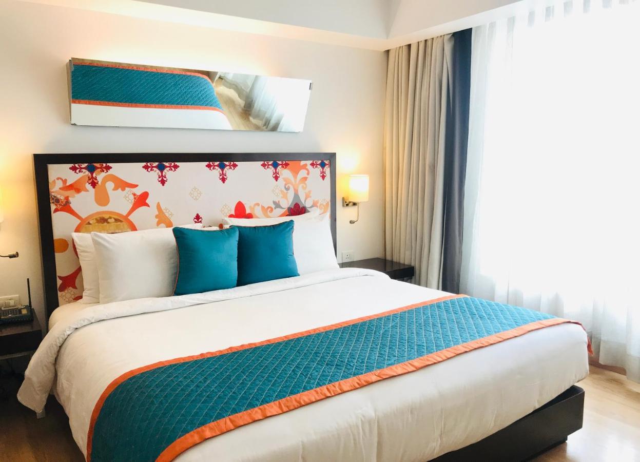 Golden Tulip City Centre Gurgaon Extérieur photo