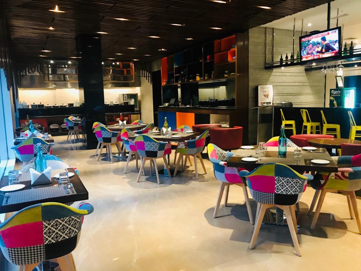 Golden Tulip City Centre Gurgaon Extérieur photo
