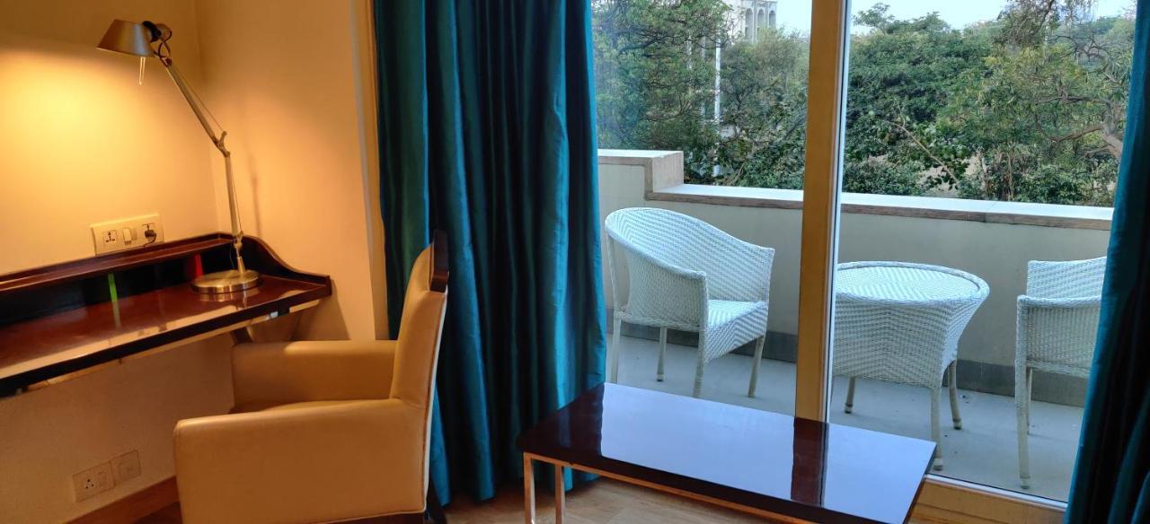 Golden Tulip City Centre Gurgaon Extérieur photo