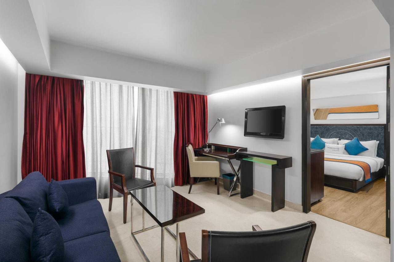 Golden Tulip City Centre Gurgaon Extérieur photo