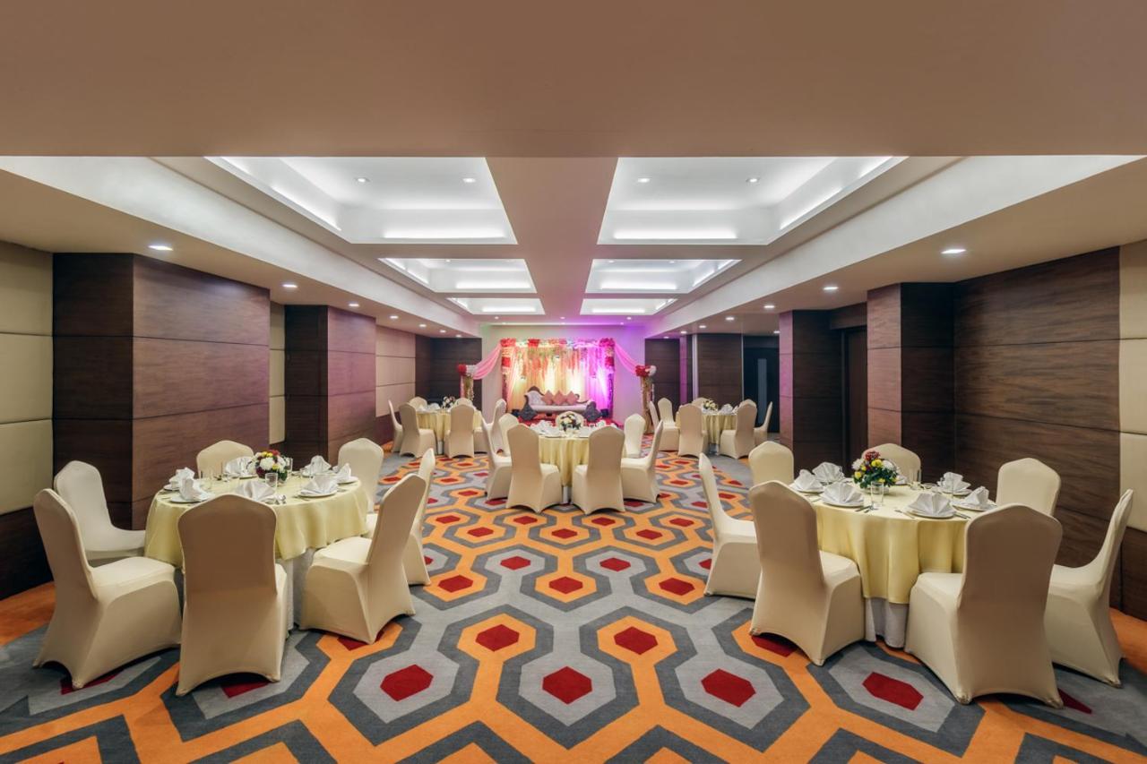 Golden Tulip City Centre Gurgaon Extérieur photo