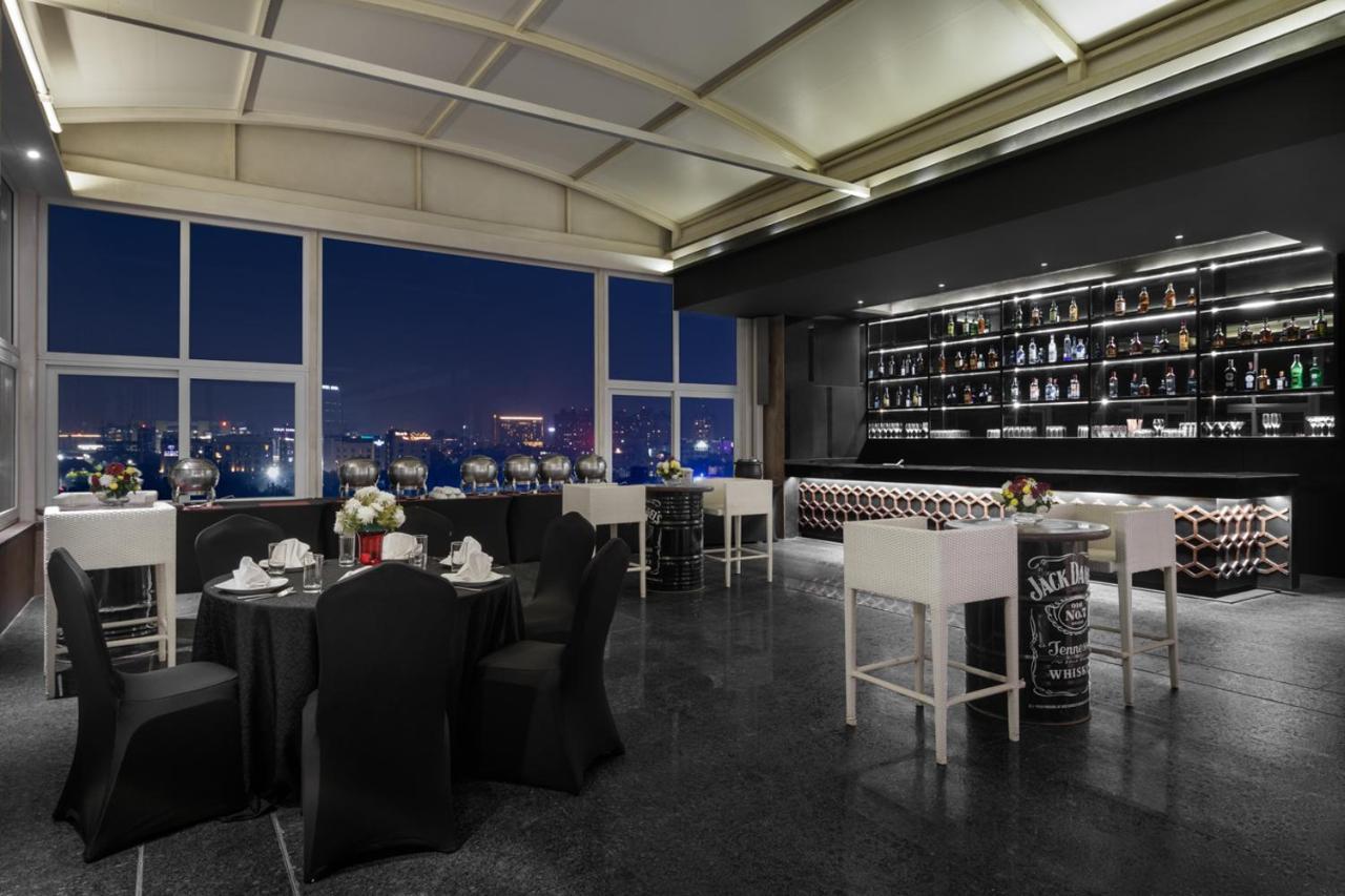 Golden Tulip City Centre Gurgaon Extérieur photo