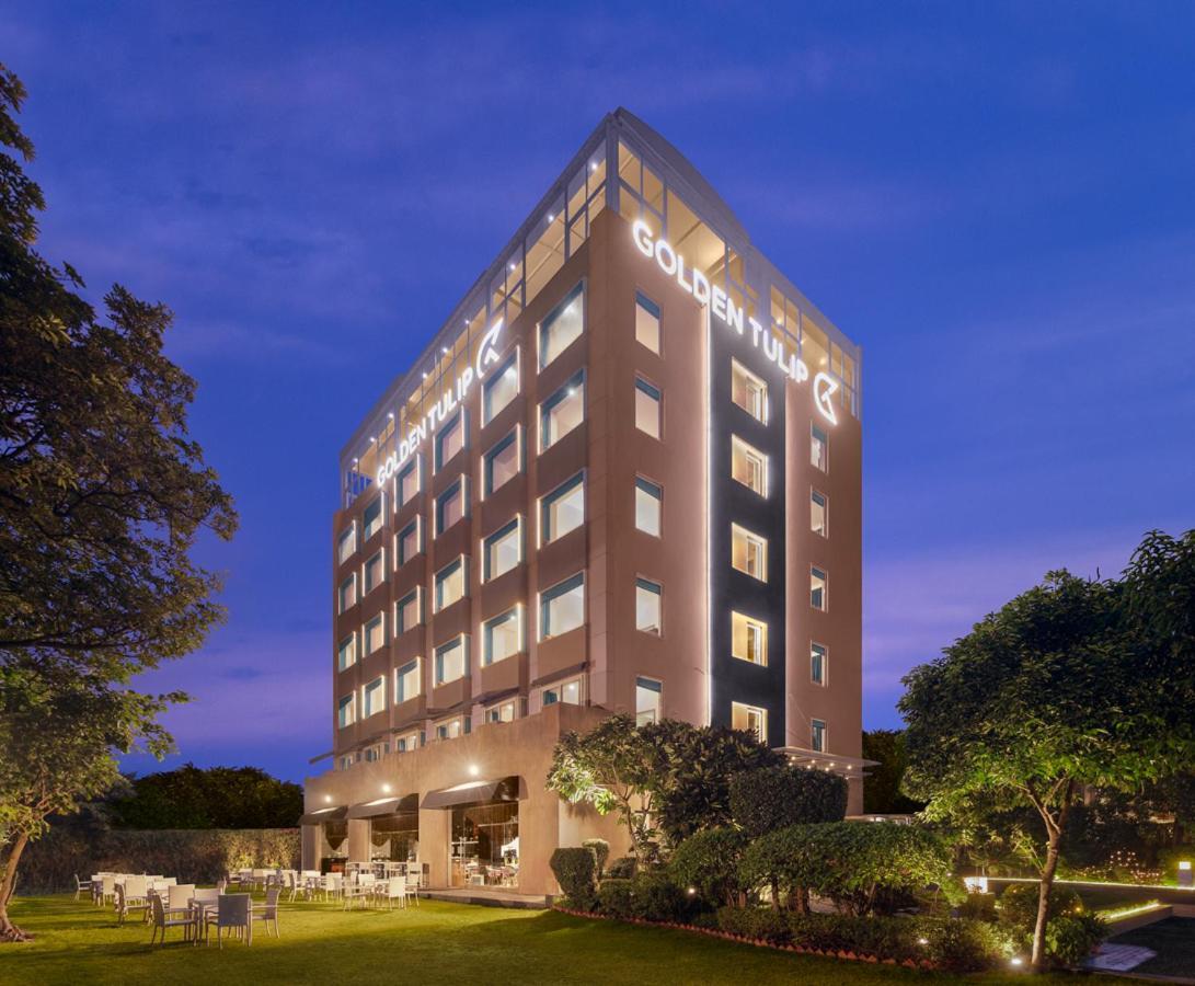 Golden Tulip City Centre Gurgaon Extérieur photo